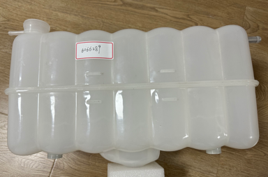 New water tank comes out. 606-6289   6066289  for 623K 637K 631K 621K 651  966M 966K 972K 972M 980M 950M Wheel Loader, Please ask price and sample.